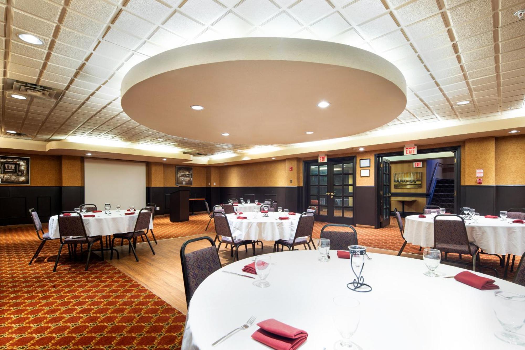 Holiday Inn Hinton By Ihg Екстер'єр фото
